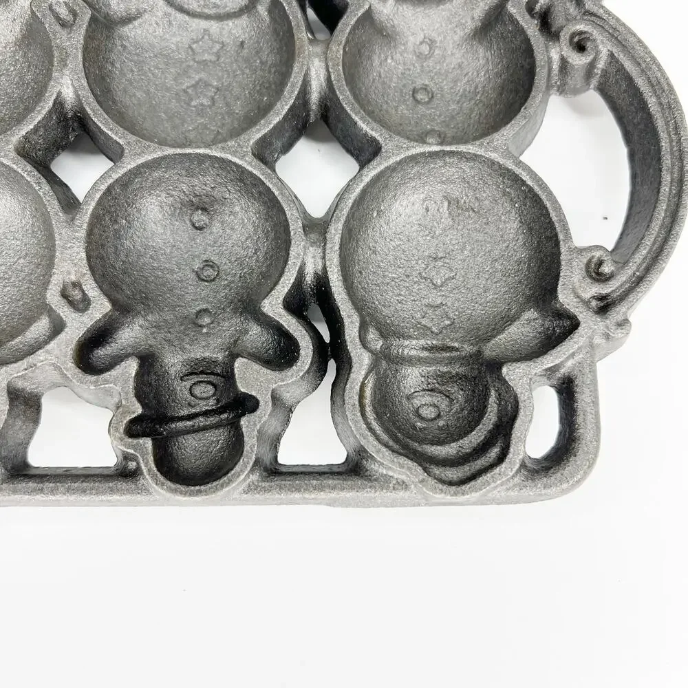 Vintage John Wright Cast Iron Snowman Baking Pan
